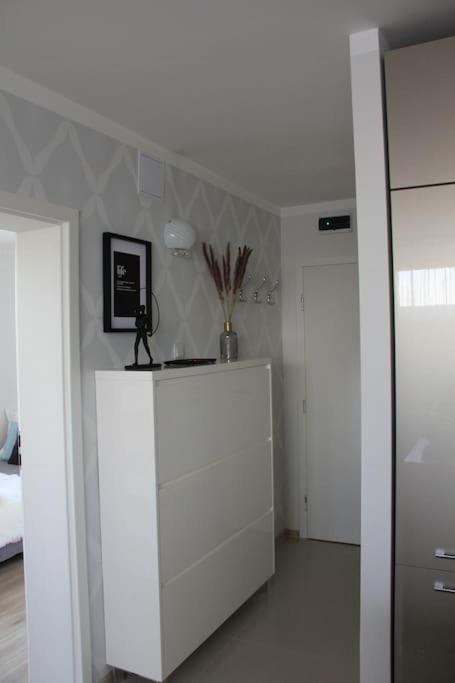 Uroczy, Jasny Apartament Oraz Bezplatny Parking! Apartment Krakow Exterior photo