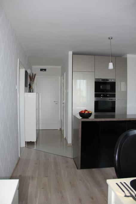 Uroczy, Jasny Apartament Oraz Bezplatny Parking! Apartment Krakow Exterior photo